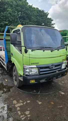 Hino dutro 130 MDL dobel long 6 roda losbak 5.5 mthn 2014