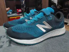 Sepatu New Balance