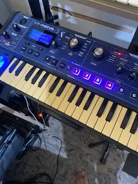 Synthesizer Novation Mininova