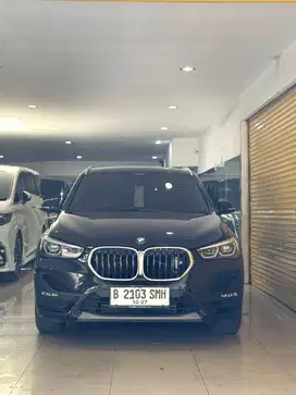 BMW X1 1.5 Sdrive 1.8 Xline 2022 October Automatic Hitam Metalik