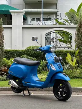 Dijual Cepat Piaggio Vespa S 150 3V TH 2013 WARNA BIIRU DOFF