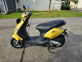 Piaggio zip 2011 tgn 1. Kuning. Low km asli.