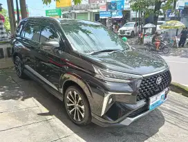 Avanza Veloz Q AT 2023 km 7rb an, hitam, Automatic