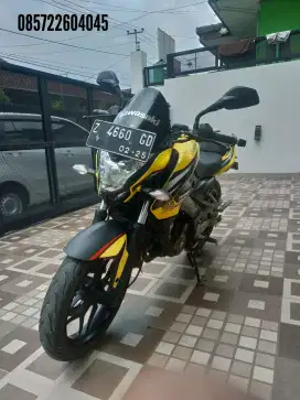 Kawasaki Bajaj NS 200 istimewa