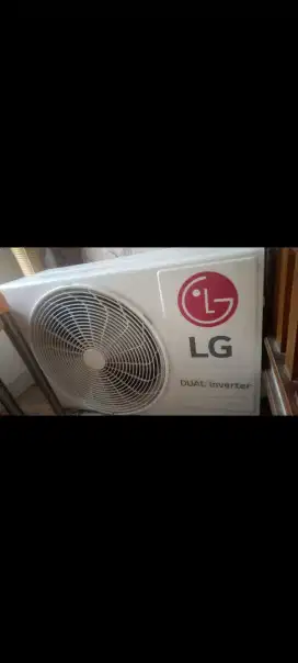 Jual AC 1,5 PK merek LG