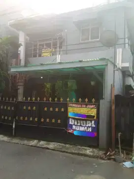 Rumah dan 5 kamar kos di otista bidara cina kampung melayu