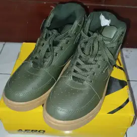 Sepatu Aerostreet