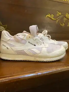 Sepatu ORI dari reebok