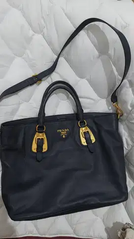 Prada Tas Wanita Biru Tua Ori (Bekas)