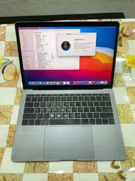 macbook pro 2017 8/256gb ibox batangan