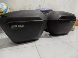 Sidebox / box samping motor besar merk shad sh23