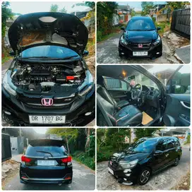 Dijual Cepat Honda Mobilio RS 2017!