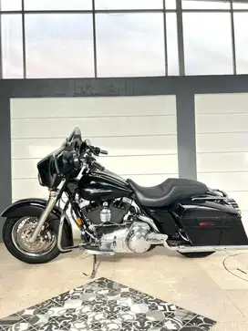 Dijual Harley Street Glide Tahun 2008