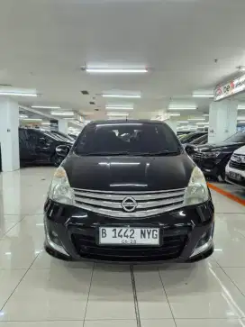 Nissan grand livina ultimate at 2013 hitam low km