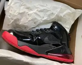 Dijual Sepatu Nike Jordan Mars Warna Black - Red (Murah Nego)