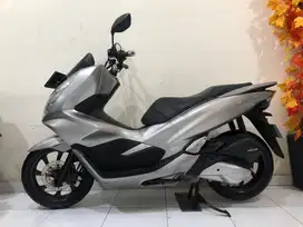 Honda PCX 2019 Silver Pajak plat Baru!!