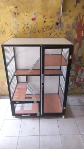 Kandang kucing 2 lantai