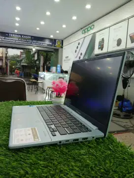 READY LAPTOP NEW ASUS VIVOBOOK E1404G