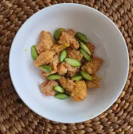 Ayam Bumbu Telor Asin plus Pete di jamin Nagih