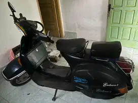 Vespa Eksklusif 2 Tahun 2000 Original