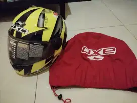 Fs helm axo rr5 yellow fluo black sz L 60 cm
Made in italy
Kondisi nos