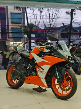 KTM RC 250 ABS ORANGE TAHUN 2017 LOW KM 11K PAJAK PANJANG