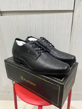 Sepatu Pantofel Formal Playboy Hitam