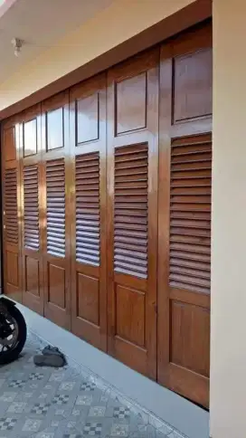 Pintu sliding kayu, pintu tikung kayu, pintu garasi kayu, pintu lipat