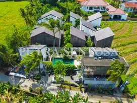 COMPLEX VILLA 12 UNIT PANTAI NYANYI