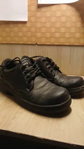 Sepatu Safety/Bengkel/sekolah