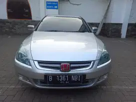 Honda Accord 2004 Bensin