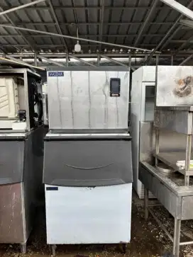 Berkwalitas ga harus Mahal Ice maker 
Merk masema 
Kapasitas 250kg