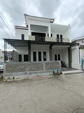 Dijual rumah mewah disragen kota