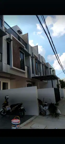 Di jual rumah paling murah di utan kayu jakarta timur