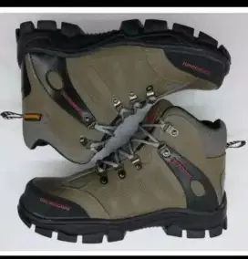 Ready Sepatu Bots Safety uk 42/43 bayar COD