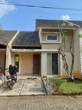 Rumah disewakan di Perumahan Puri Arsana, Sawangan, Depok