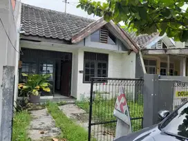 Dijual Rumah di Area Solo Baru, Dekat Dengan Mall Pakuwon