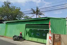 Rumah plus Gudang Kembaran dekat kampus UMP Purwokerto