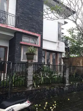 Dijual rumah murah minimalis lantai 2