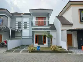 Rumah Mojosongo 2 lantai Cluster Solo