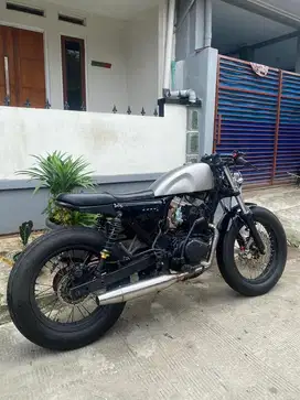 Motor Custom Bratstyle basic megapro