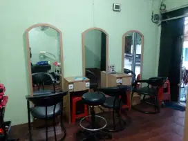 Over salon beserta isinya cikarang