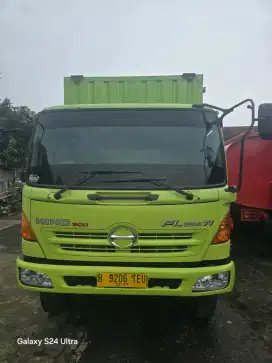 Truk Hino Lohan Tronton FL235JW Th'12 Box Tgn 1 Ori Kondisi Bagus Istw