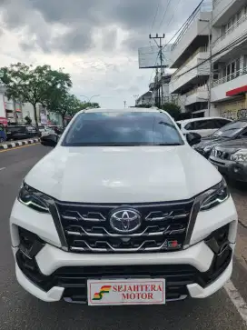 [LIKE NEW KM8RB] TOYOTA FORTUNER VRZ GR 2.8 AT 4X2 2023/2024 FULL ORI