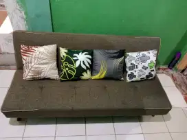 Sofabed second plus bantal