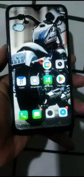 oppo a7 4/64 hp cas lcd ori normal mulus cari bt or tt aja