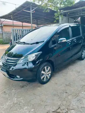 Honda freed 2010