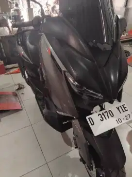 Dijual Xmax 2017 mulus/standart pabrik