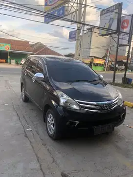 Toyoya avanza g manual