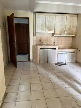 NL333- Murah! Dijual Apt. Mediterania Palace Kemayoran Butuh Renovasi